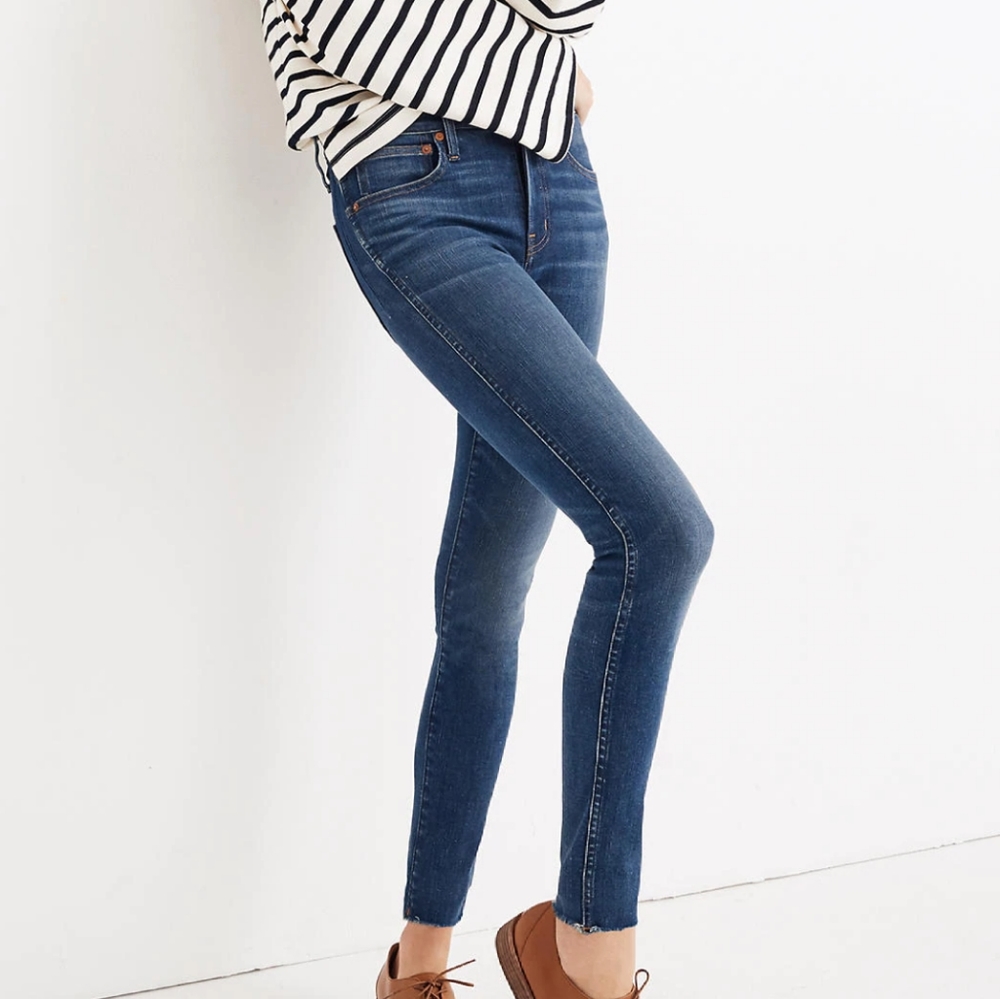 Madewe 9" Mid-Rise Skinny Jeans in Paloma Wash: Ra